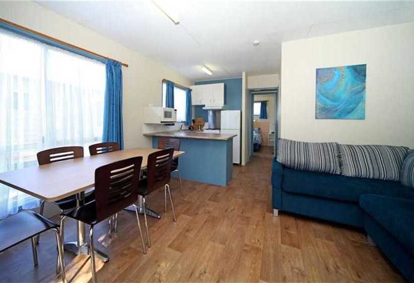 فندق Holiday Haven Swan Lake