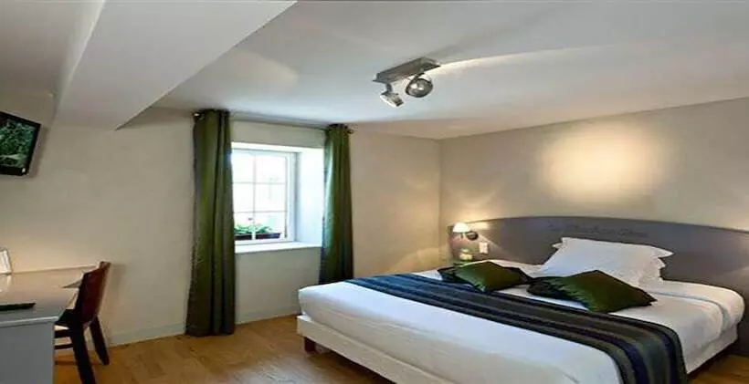 Hotelli L  Escale Halloaise