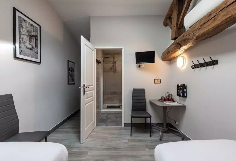 Majatalo Chambres D Hôtes Château Pierre De Montignac