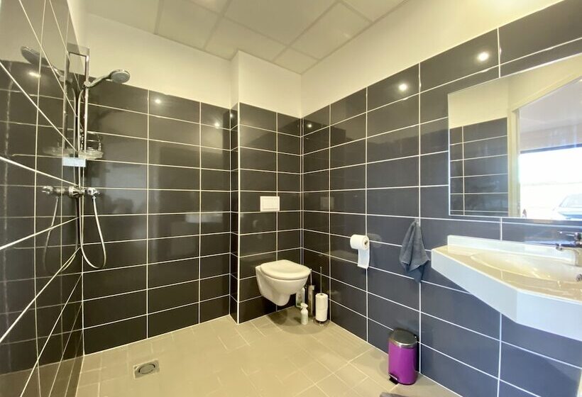 膳宿费 Ecole De Pilotage Ulm Lozere