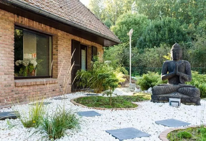 Majatalo Espace Zen'ing