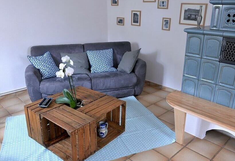 بنسيون Gite Les Charrues