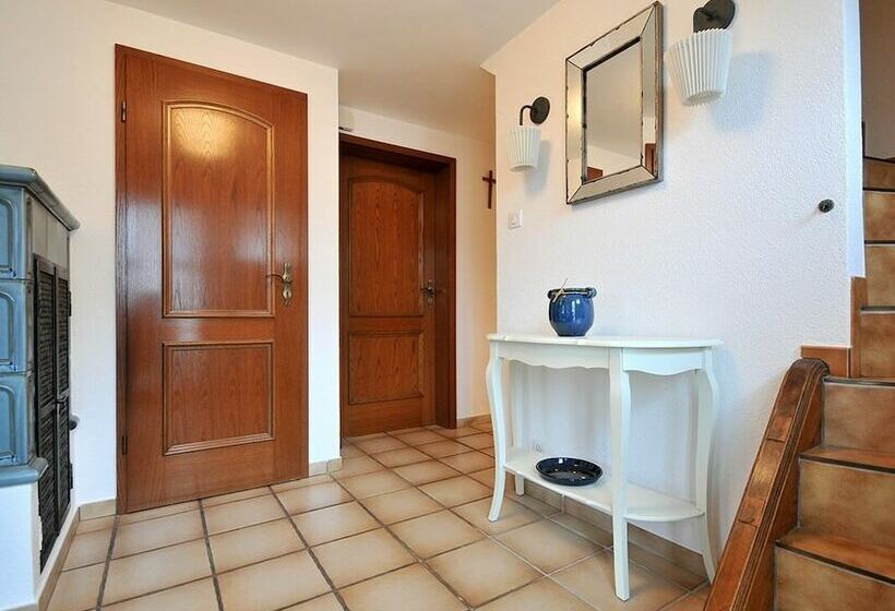 بنسيون Gite Les Charrues