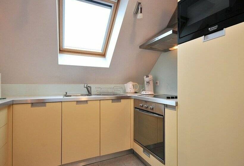 بنسيون Gite Les Charrues