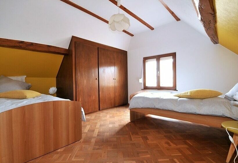 بنسيون Gite Les Charrues