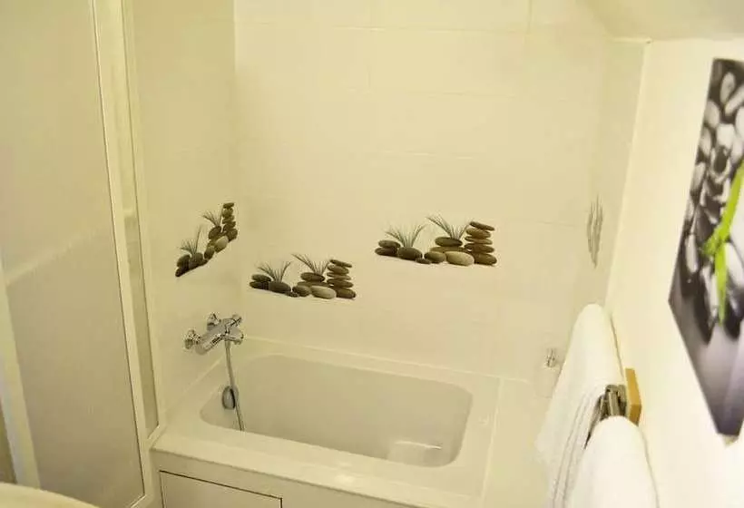 Majatalo Le Clos D'othe