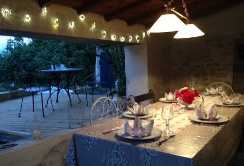 بنسيون Le Clos Du Marais