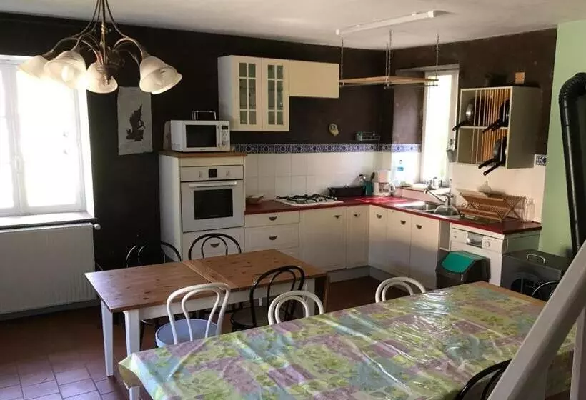 Majatalo Le Domaine De La Cour