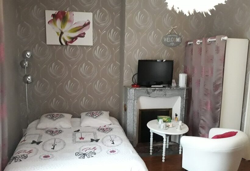 بنسيون Les Clefs De L Argilière