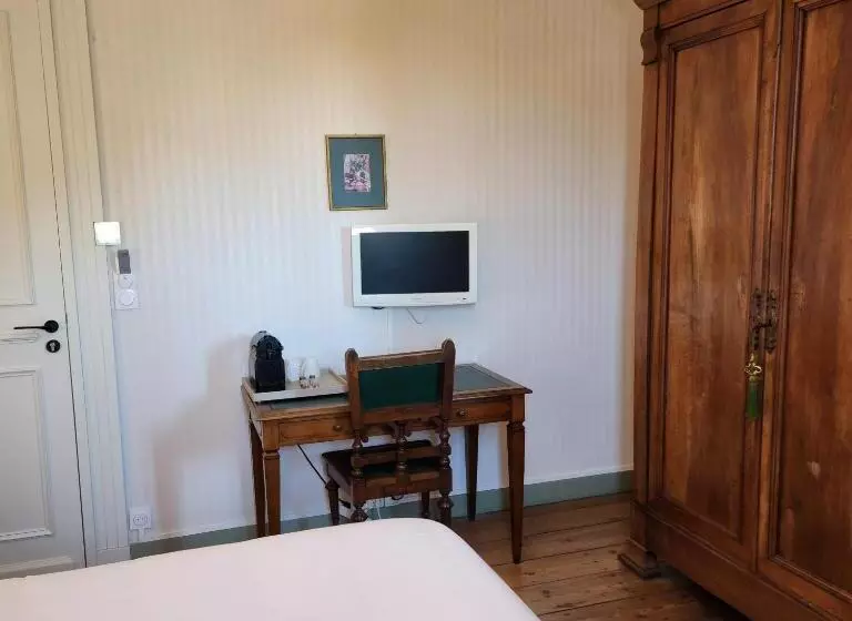 Aamiaismajoitus (B&B) Chateau Pontet D'eyrans & Spa