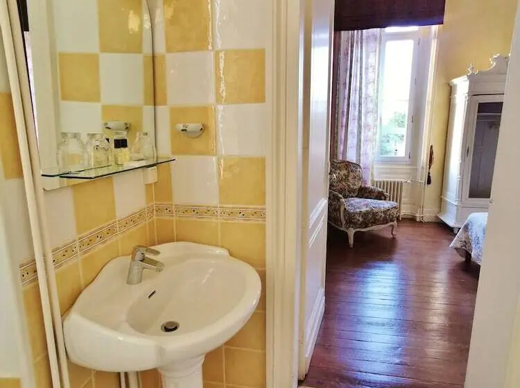 ベッドアンドブレックファースト Chateau Pontet D'eyrans & Spa
