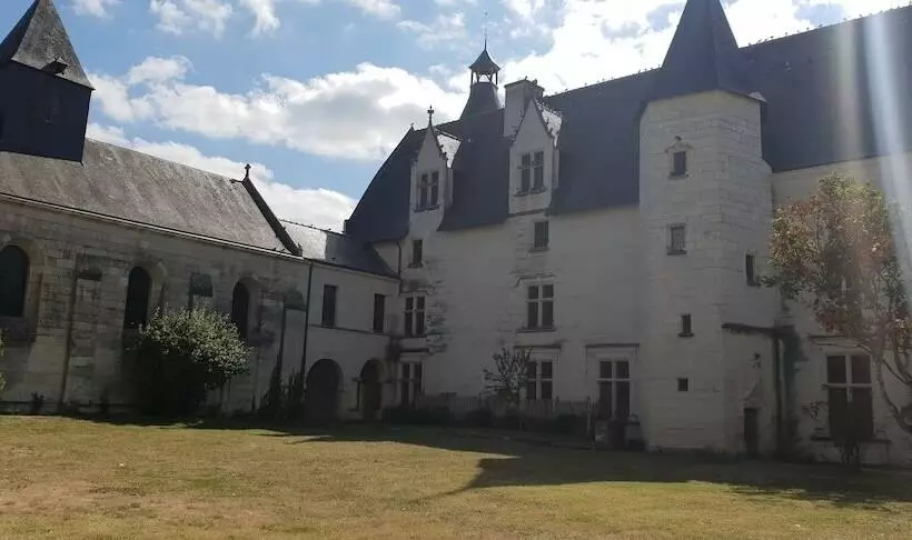 Aamiaismajoitus (B&B) Domaine De Bourgville