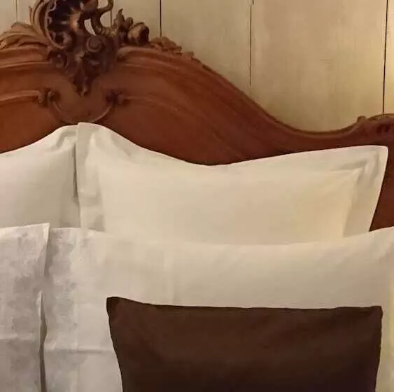 Aamiaismajoitus (B&B) Domaine De Bourgville