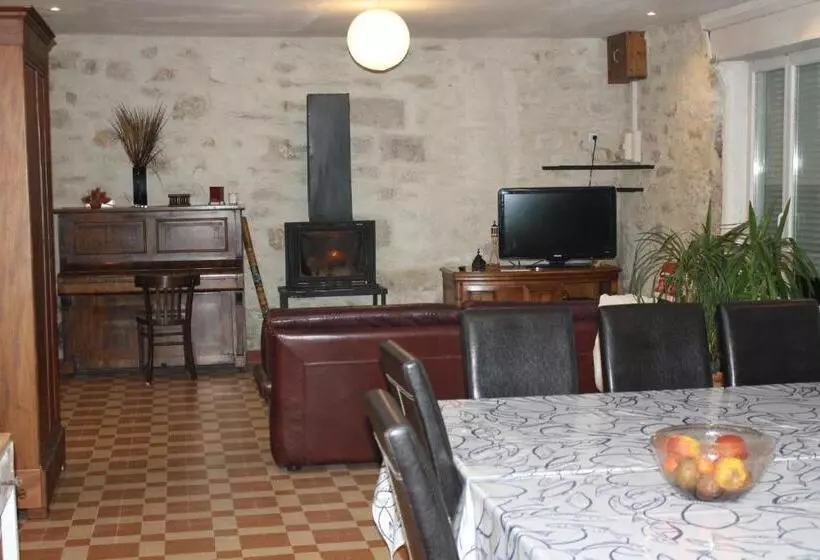 Aamiaismajoitus (B&B) Le Dolmen