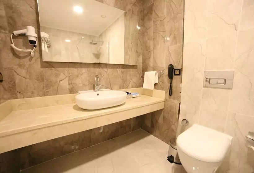 Hotelli Ema Ozturk Thermal