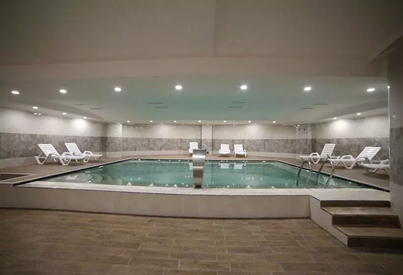 Hotelli Ema Ozturk Thermal