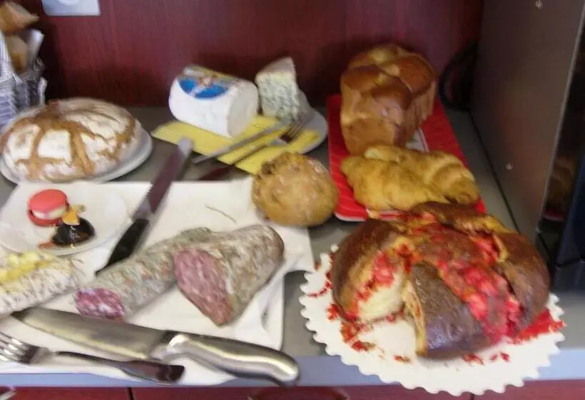 Hotelli Hostellerie Del Matin Calme