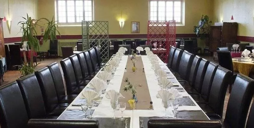 Hotelli Le Relais Du Nevet