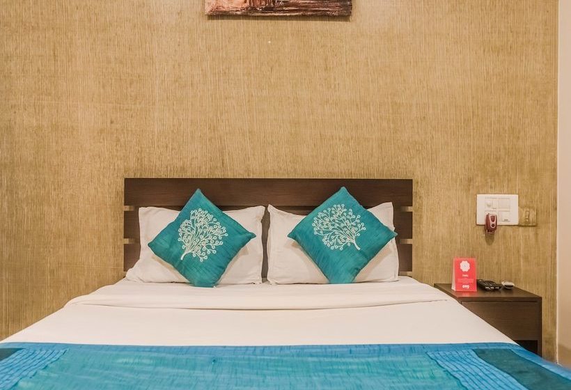 Hotel Oyo 4082 Apartment Vashi