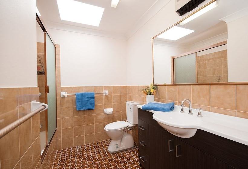 Отель The Dunes, Unit 17/38 Marine Drive