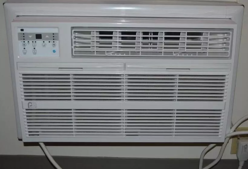 A1 Motel And Campground