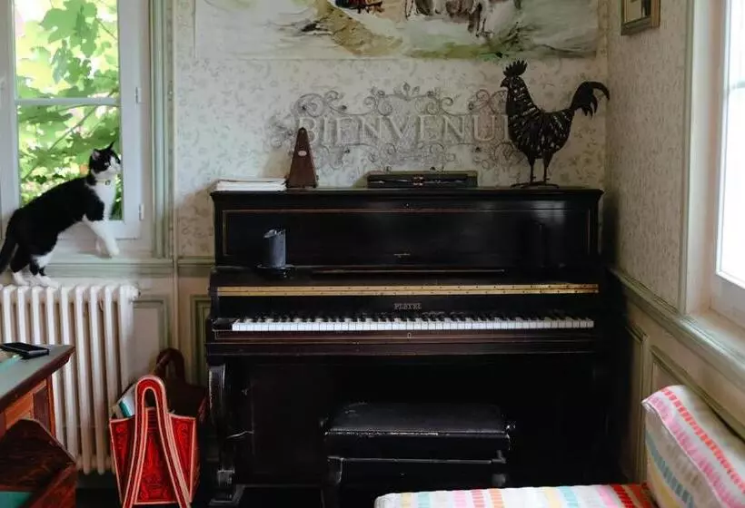 ペンション La Tourelle