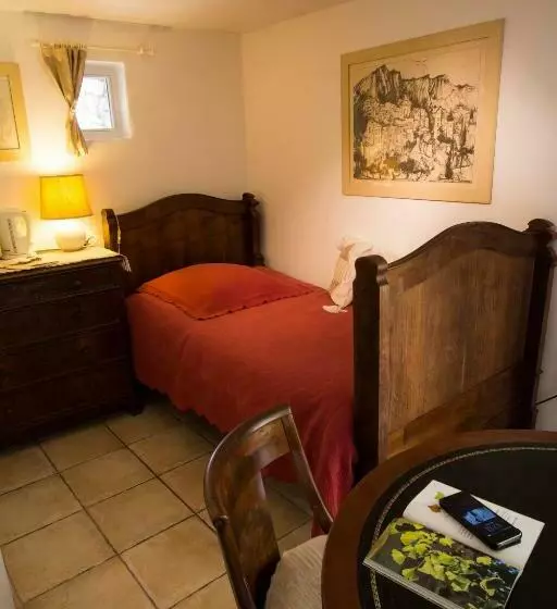 ペンション Le Jas De Péguier