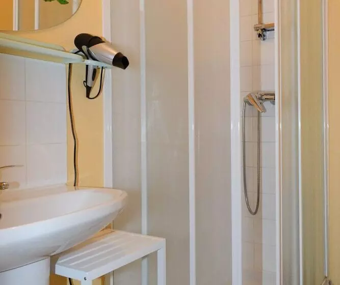 Majatalo L'hirondelle