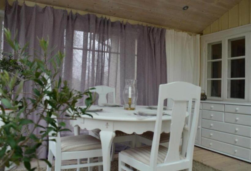 بنسيون åsa Gästis