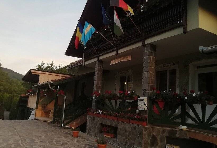 پانسیون Zöld Tündér