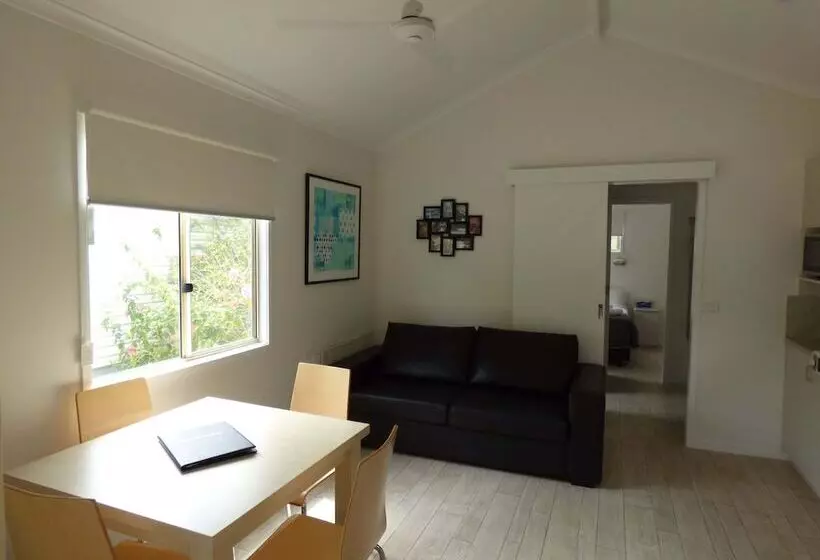 Lomakeskus Grassy Head Holiday Park