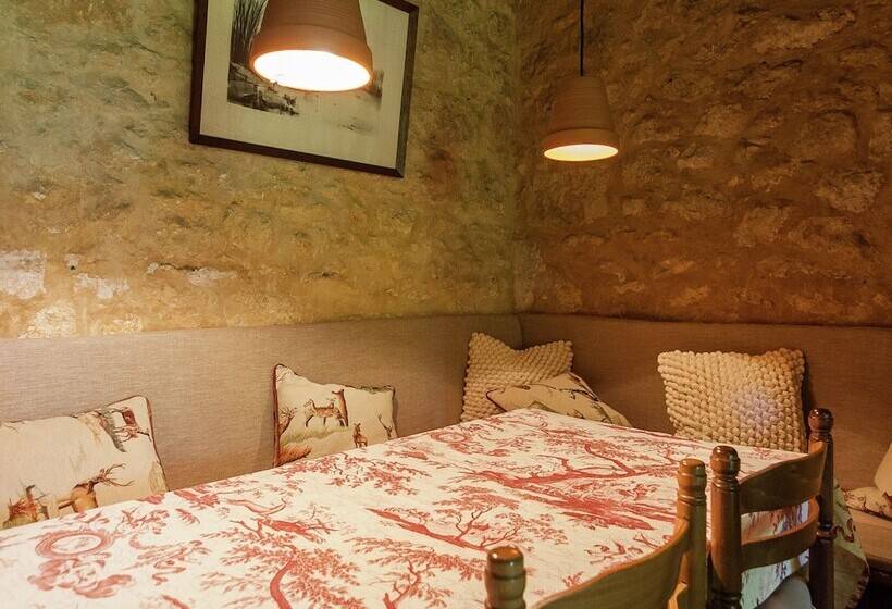 Heritage Gite In Aquitaine With Shared Pool