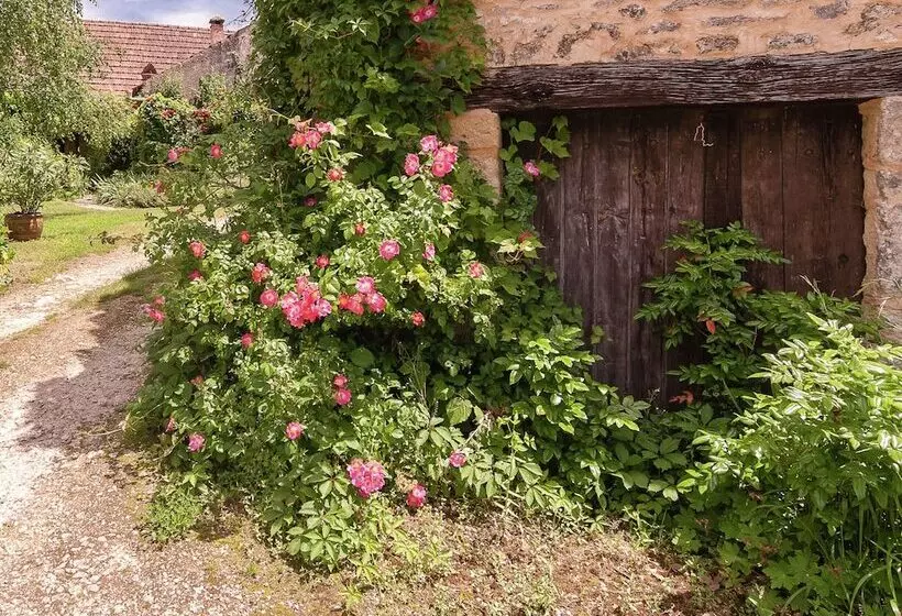 Heritage Gite In Aquitaine With Shared Pool