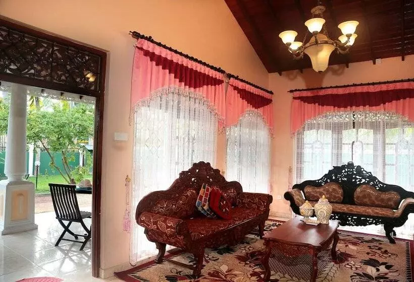 ペンション Airport Square Villa