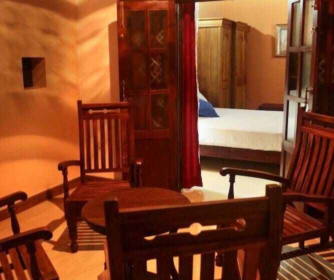 بنسيون Airport Square Villa