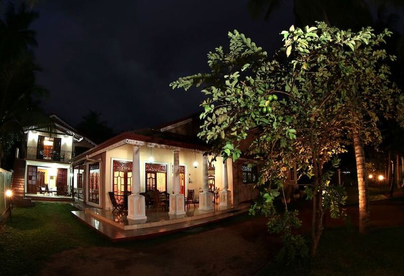 بنسيون Airport Square Villa