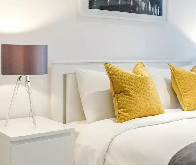 ペンション Royal Docks Guesthouse By Luxhabitat