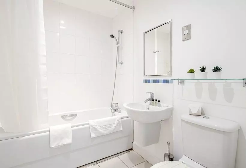 ペンション Royal Docks Guesthouse By Luxhabitat