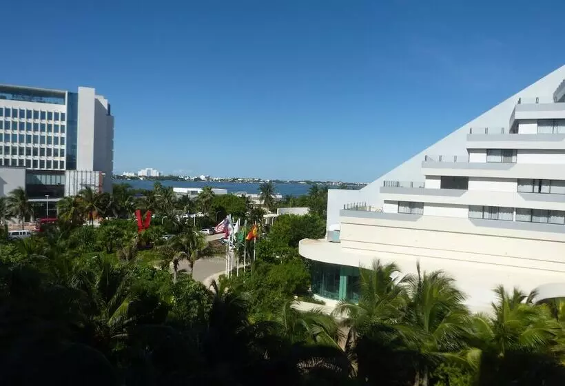 Condo 2 Bdr 5pax En Resort