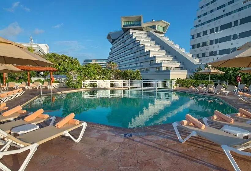 Condo 2 Bdr 5pax En Resort