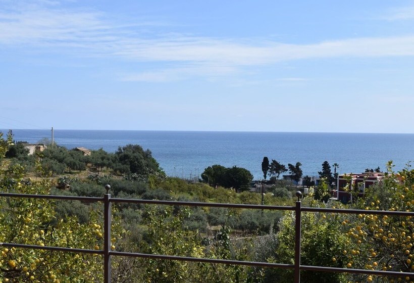 Cottage In Santa Flavia With Swimming Pool, Terrace,barbecue