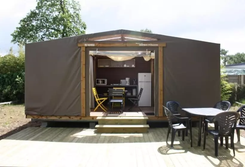 ホテル Camping Le Chenal