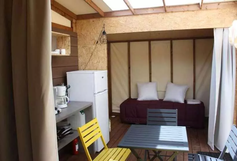 ホテル Camping Le Chenal