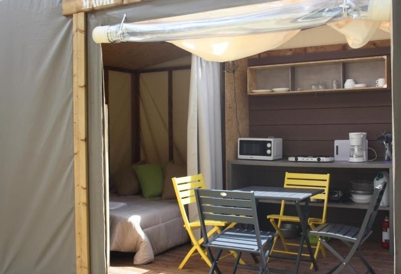 ホテル Camping Le Chenal