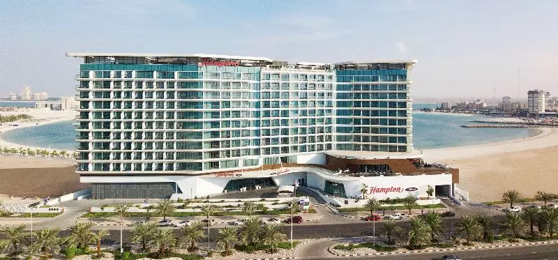 هتل Hampton By Hilton Marjan Island