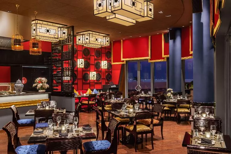 هتل Hampton By Hilton Marjan Island