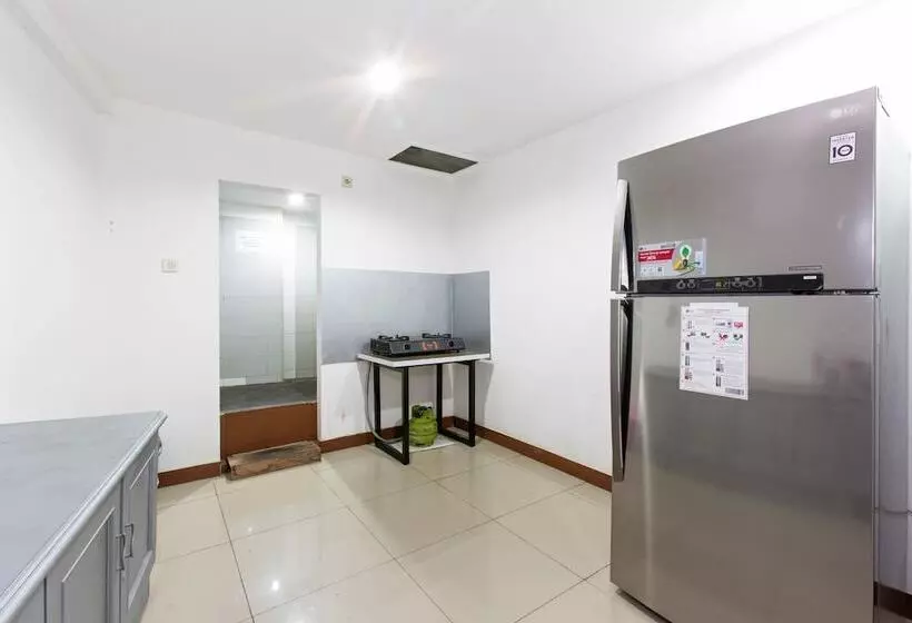 Otel Reddoorz @ Cideng