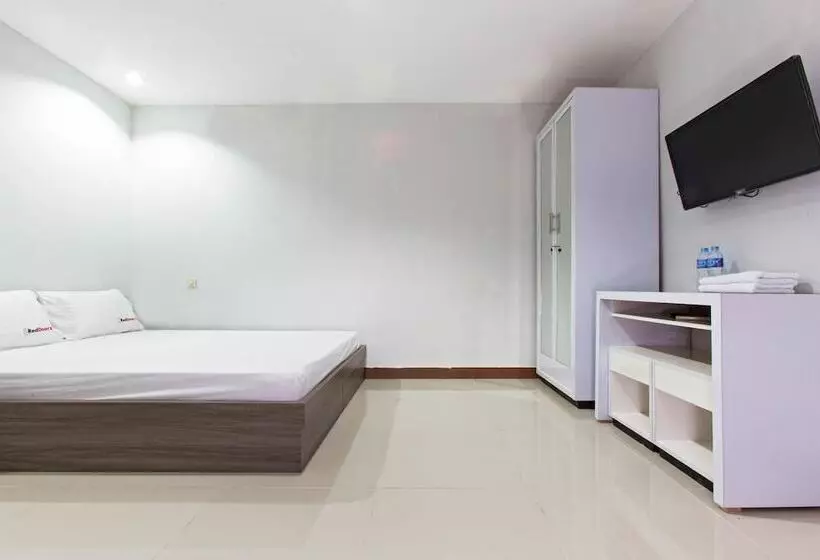 Otel Reddoorz @ Cideng