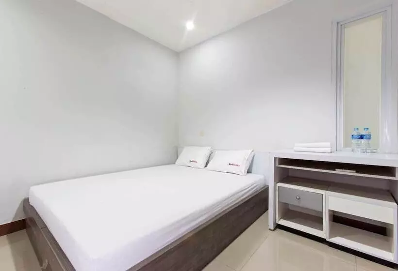 Otel Reddoorz @ Cideng