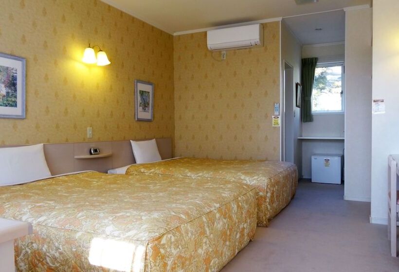 فندق على الطريق Family Lodge Hatagoya Kobuchisawa